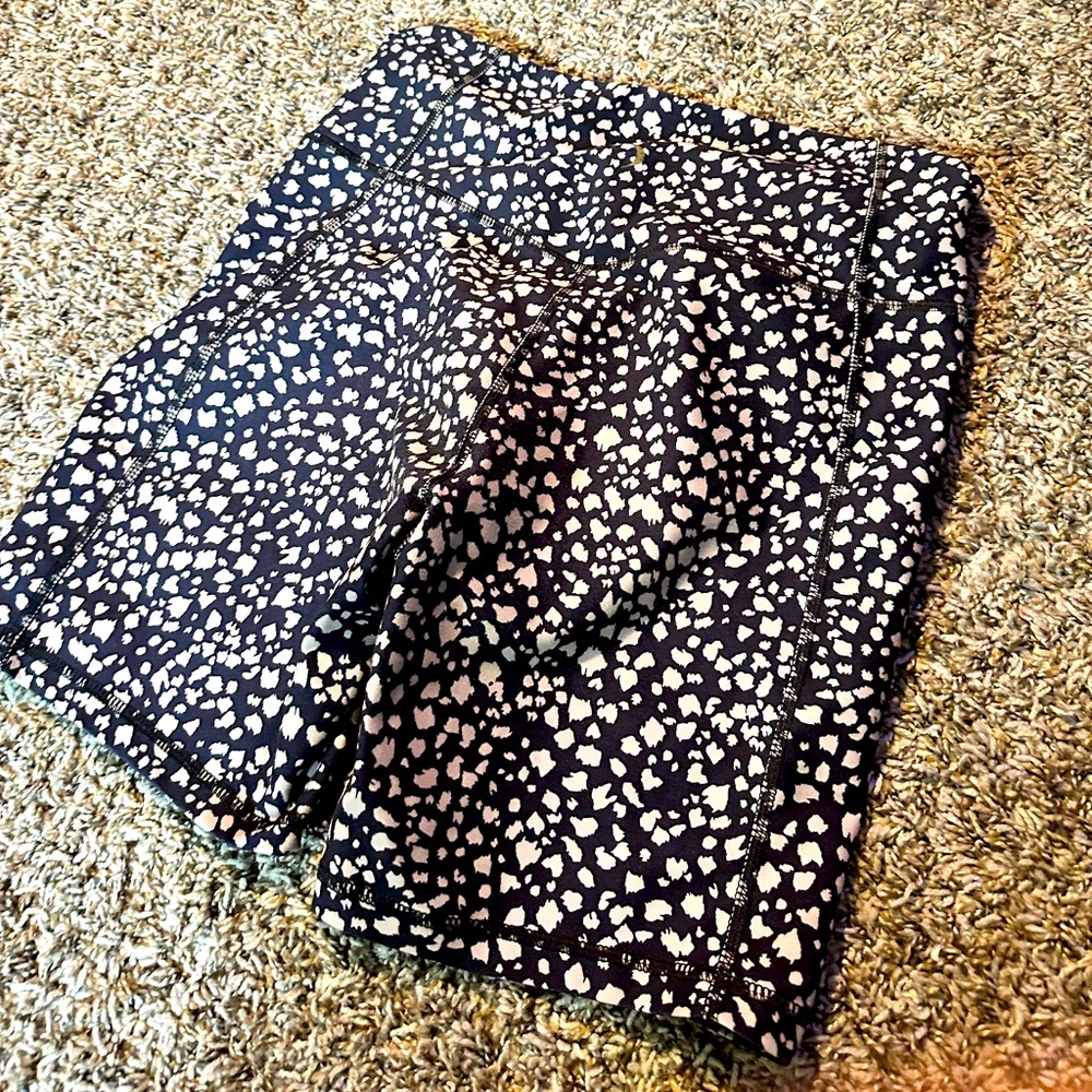 Jessica Simpson women’s workout bottoms
